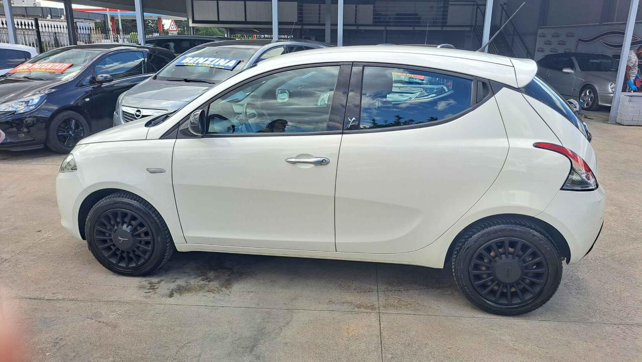 Lancia Ypsilon 1.3 MJT 16V 95 CV S&S Gold