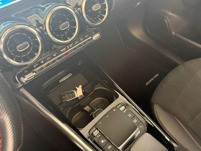 MERCEDES-BENZ GLA 200 d Automatic Premium