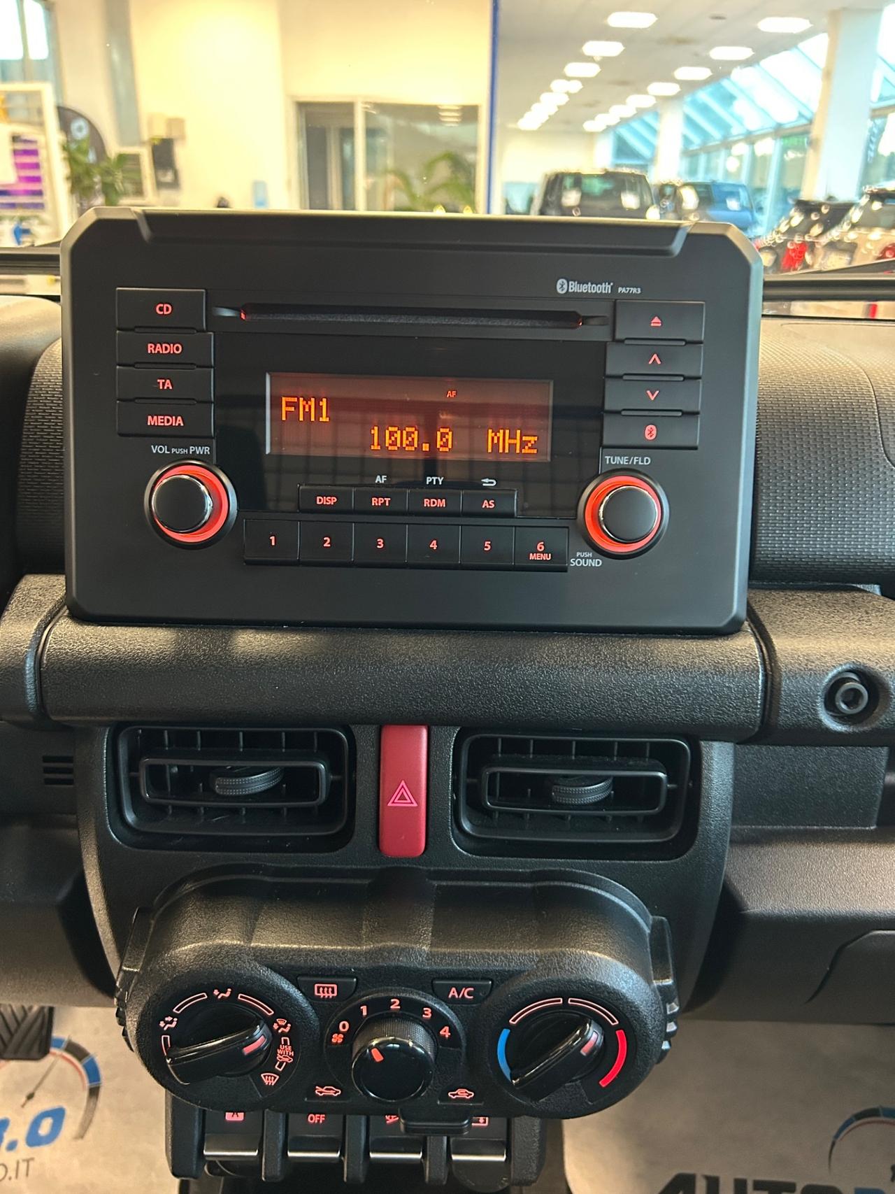 Suzuki Jimny 1.5 5MT PRO (N1) Neopatentati