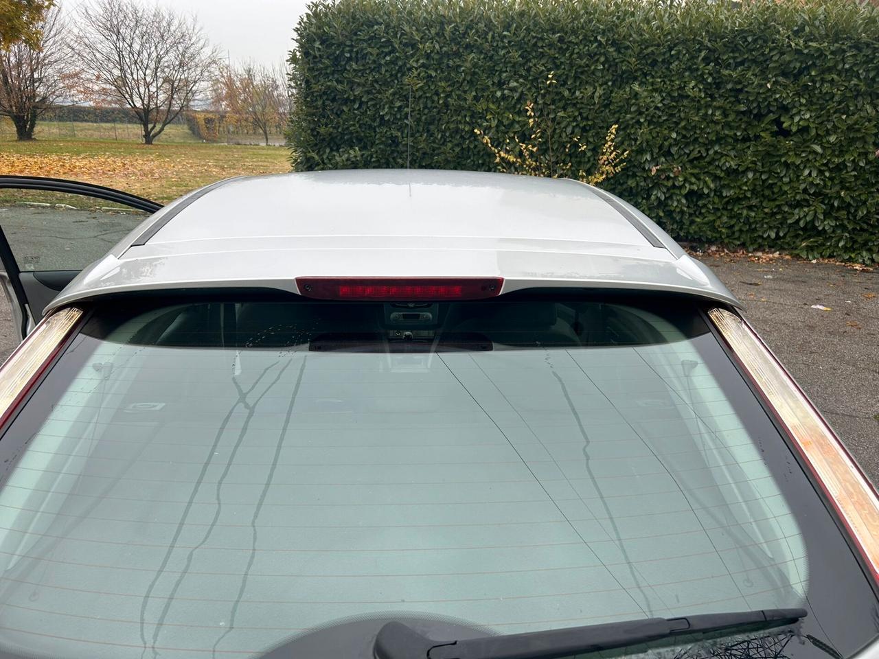 Ford Focus 1.6 (115CV) 5p. Bz.- GPL Titanium