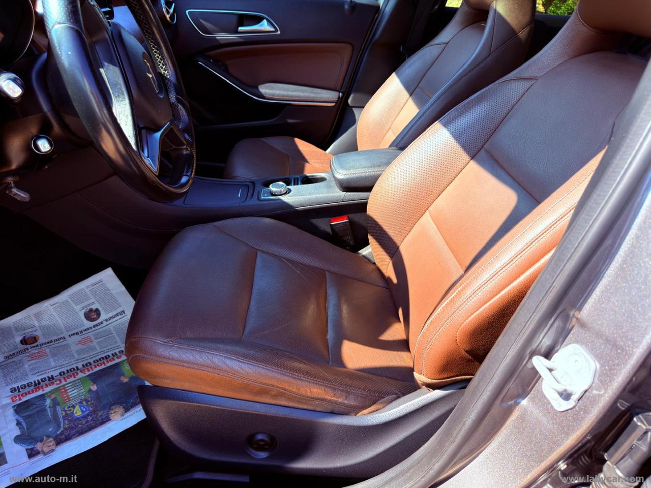 MERCEDES-BENZ GLA 200 d Automatic Premium