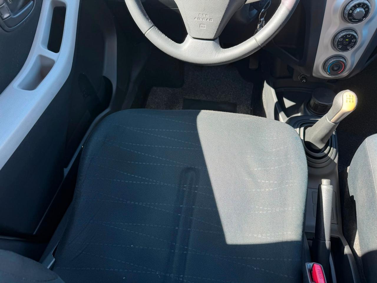 Toyota Yaris 1.0 5 porte Sol