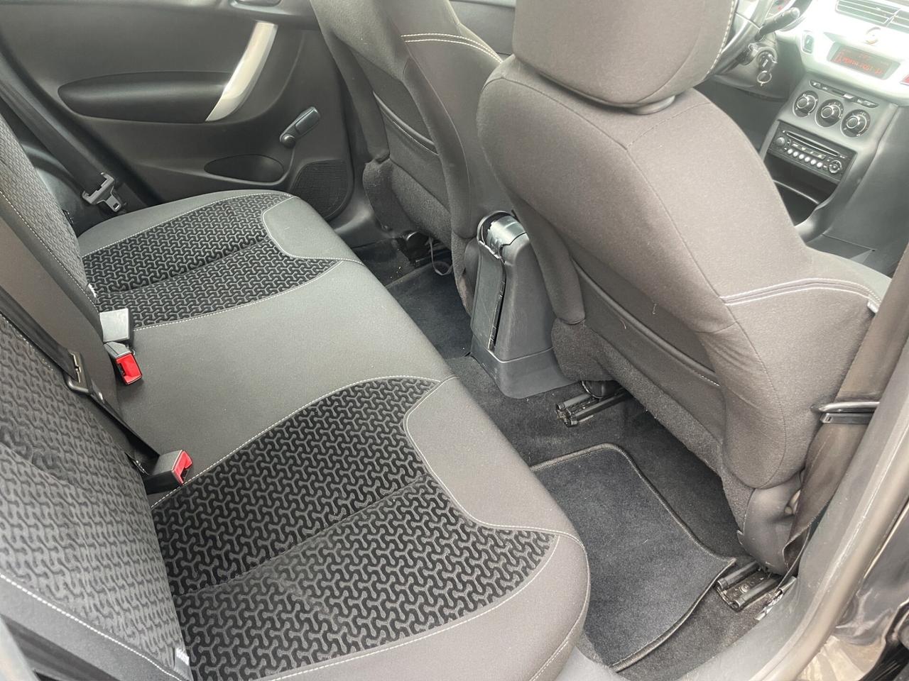 Citroen C3 NEOPATENTATI - BENZINA AREA B MILANO