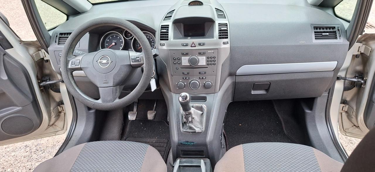 Opel Zafira 1.6 CON IMPIANTO A METANO 7 POSTI