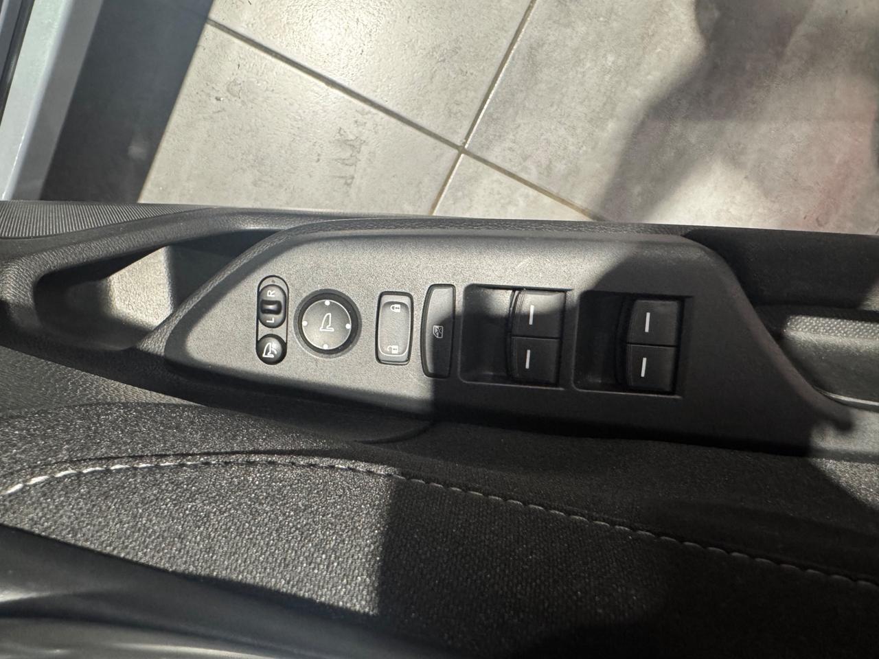 Honda Civic 1.0T 5 porte Executive Premium CVT