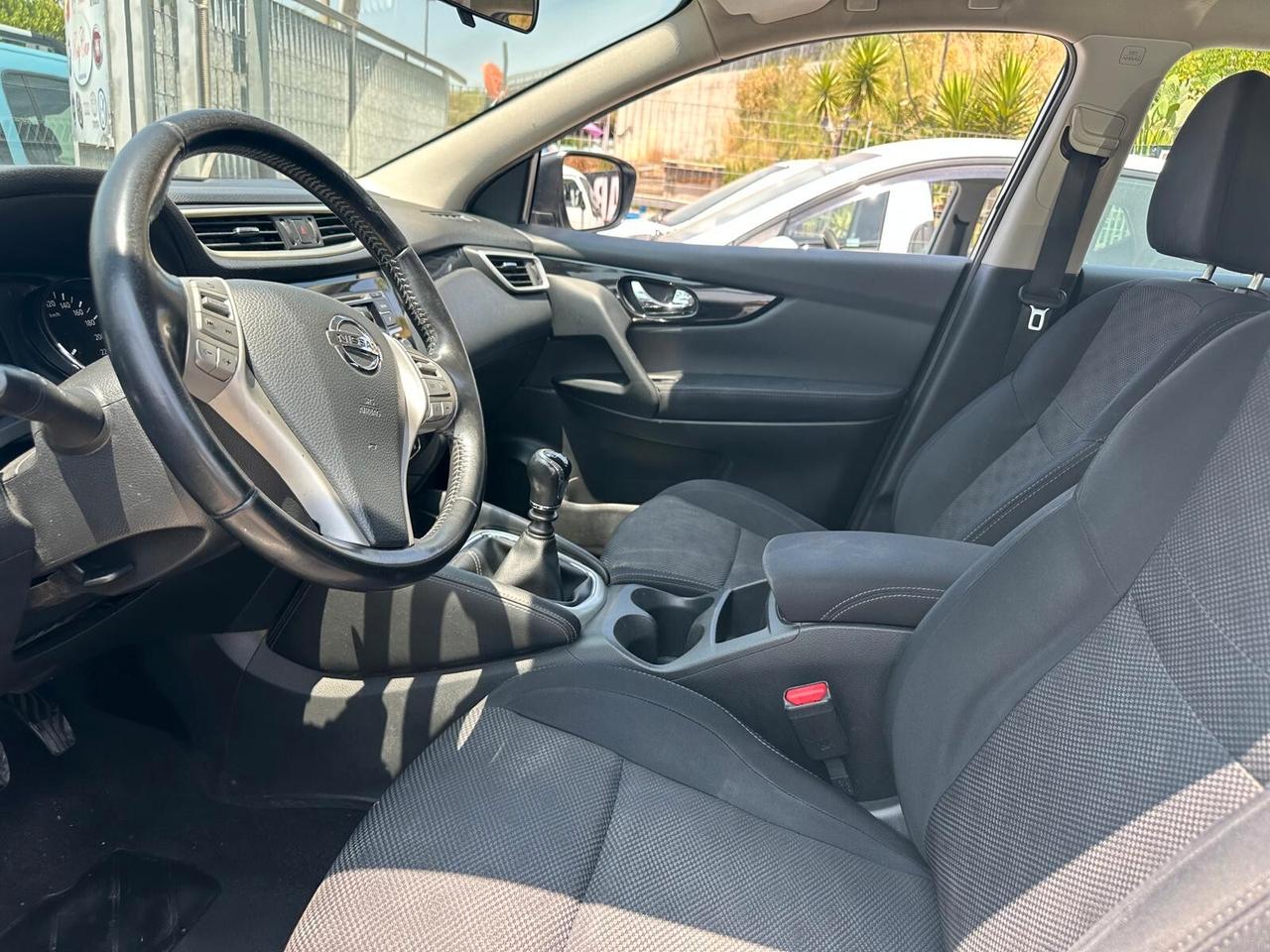 Nissan Qashqai 1.5 dCi Tekna-04/2016