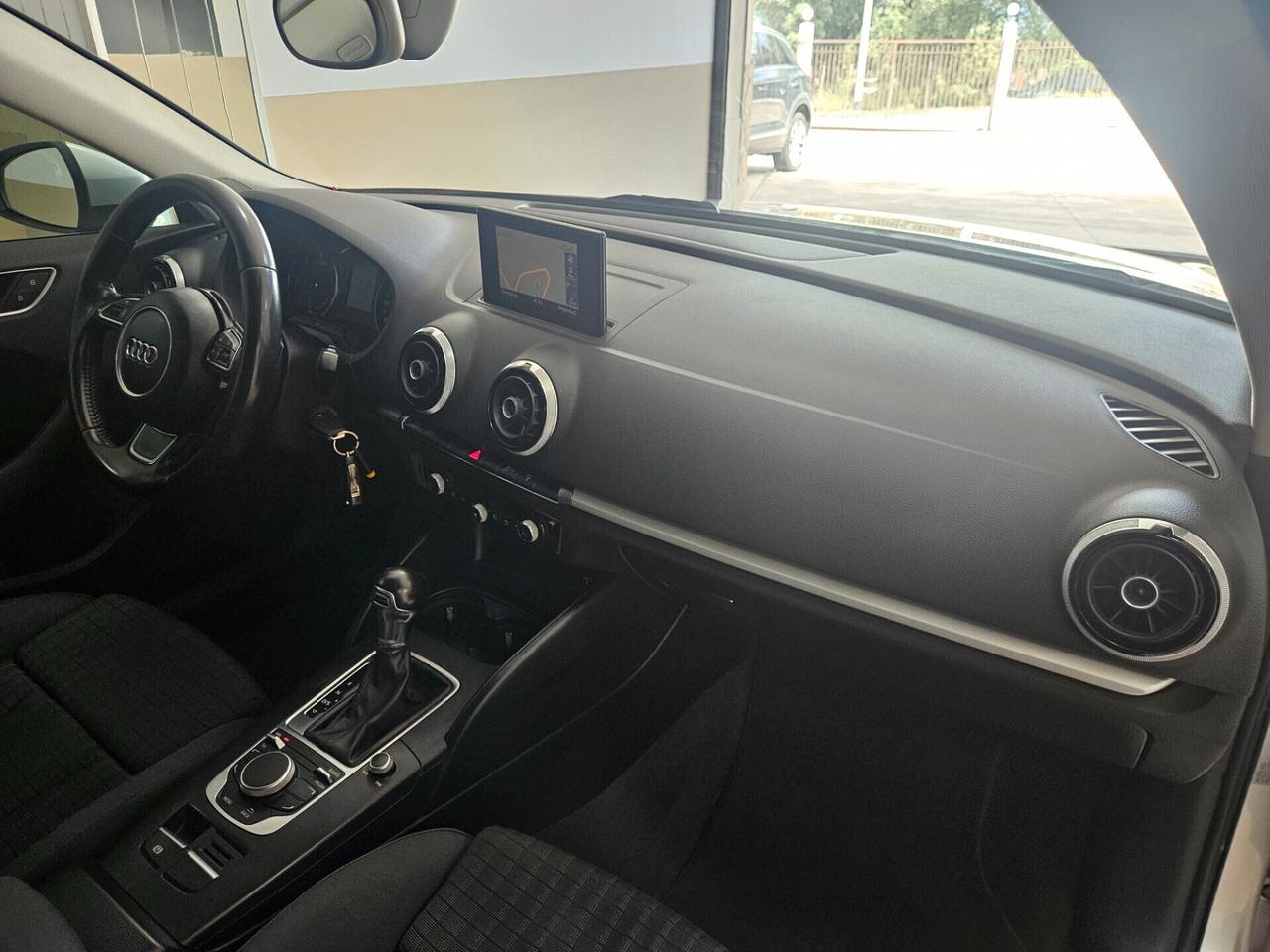 Audi A3 SPB 1.6 TDI Ambiente