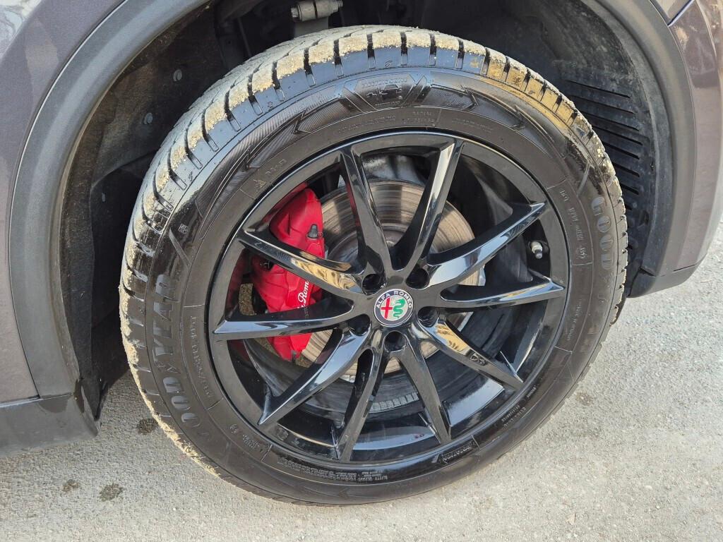 ALFA STELVIO 2.2 d 210CV AT8 Q4 EXECUTIVE FULL