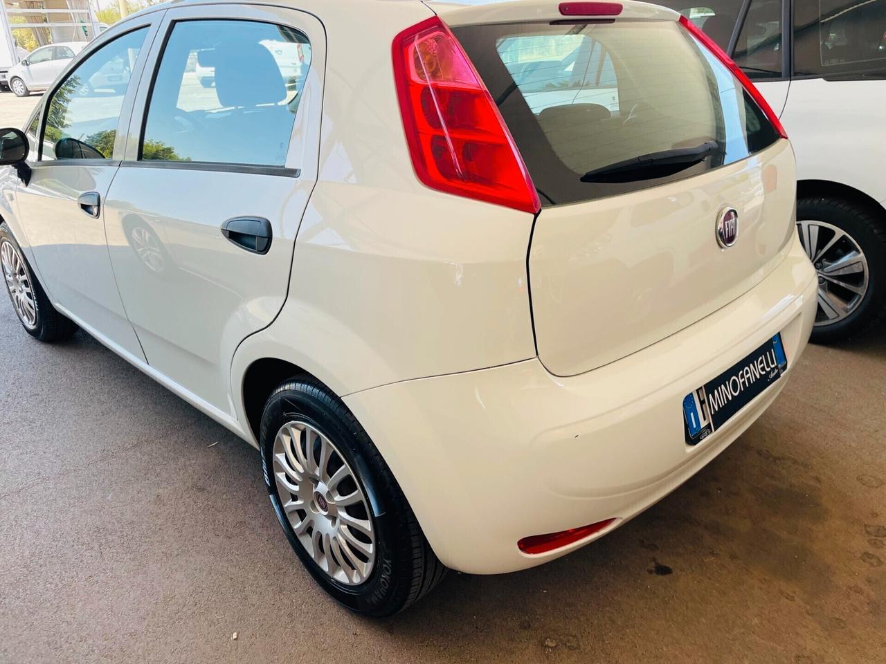 Fiat Punto 1.3 MJT II S&S 95 CV 5 porte Street