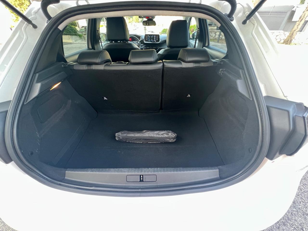 Peugeot 208 5 porte Acc.Permute