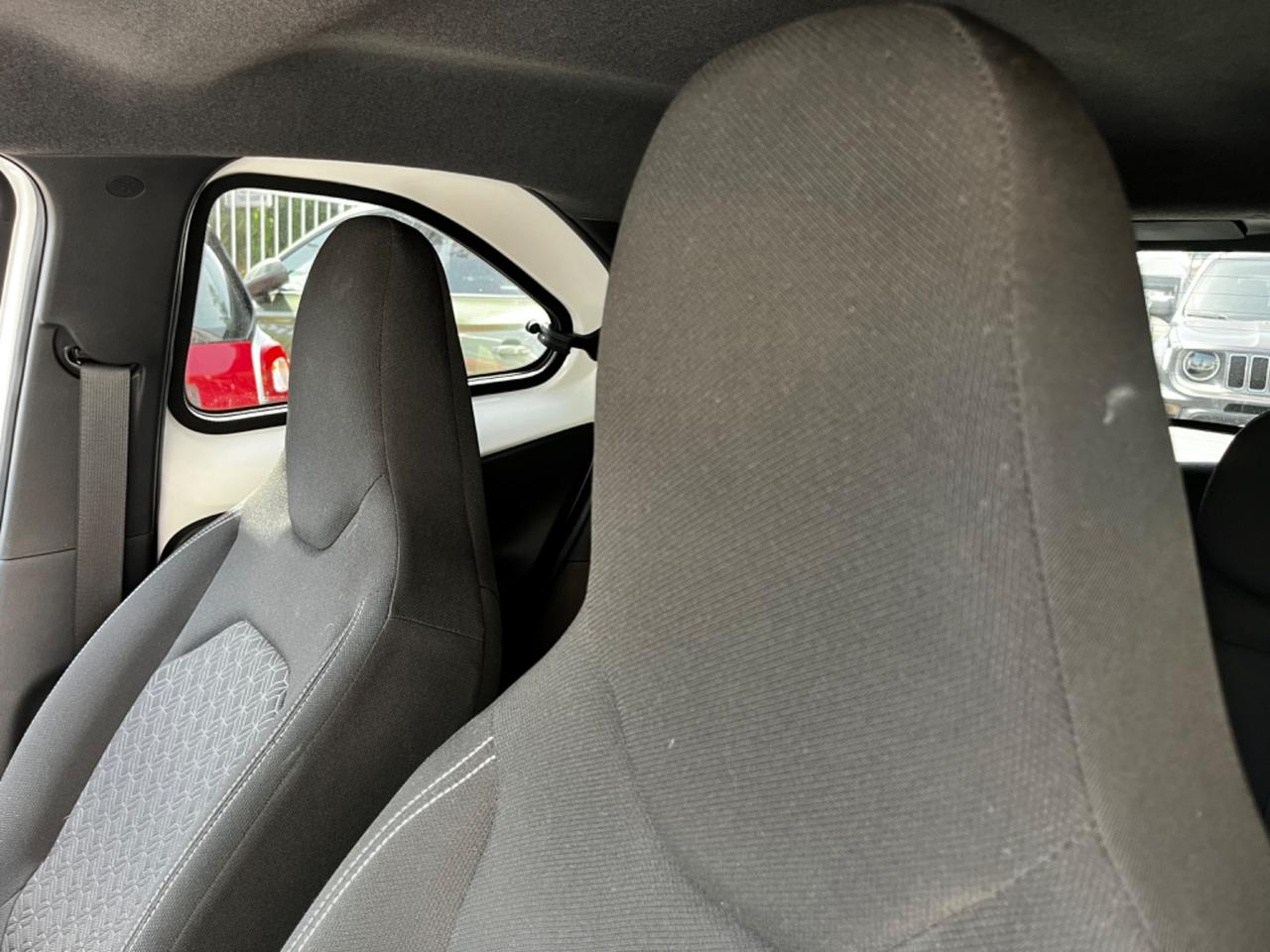 Toyota Aygo X 1.0 VVT-i 72 CV 5 porte Trend Air