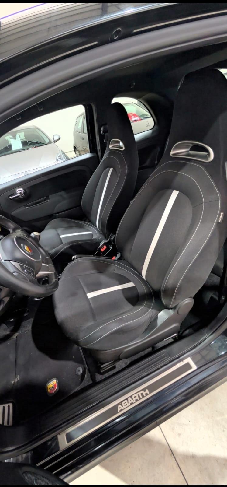 Abarth 500 1.4 Turbo T-Jet Custom