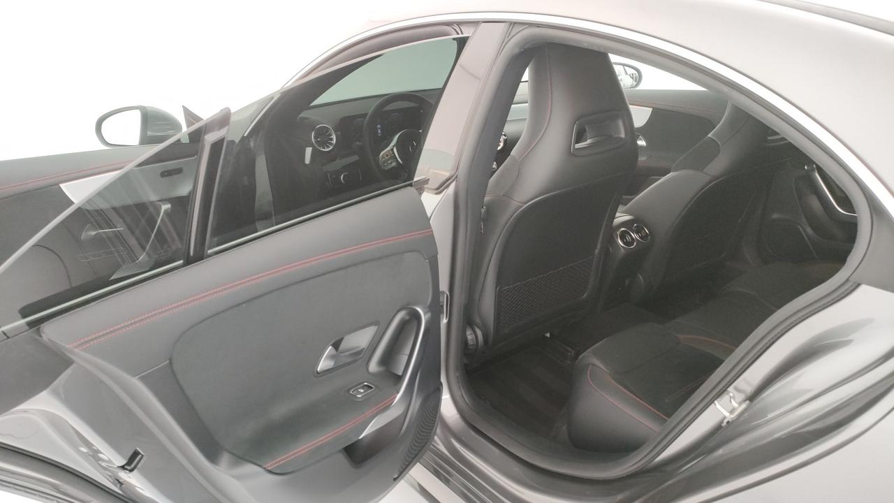 Mercedes-Benz CLA Coupe 200 d Premium auto