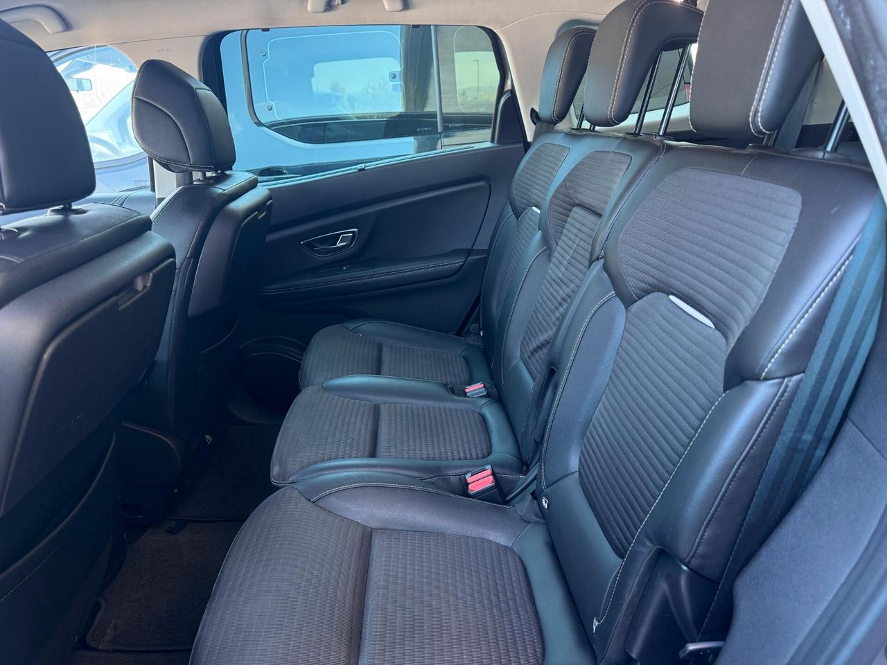 Renault Grand Scenic dCi 8V 110 CV EDC Energy Intens