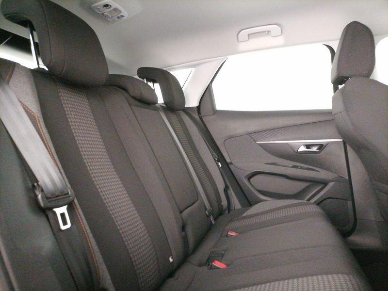 Peugeot 3008 1.2 puretech t Active s&s 130cv my18