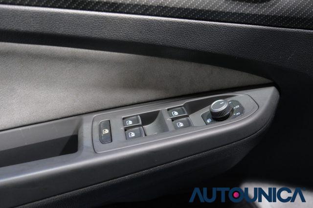 VOLKSWAGEN Golf 1.0 TSI R-LINE FULL LED NEOPATENTATI