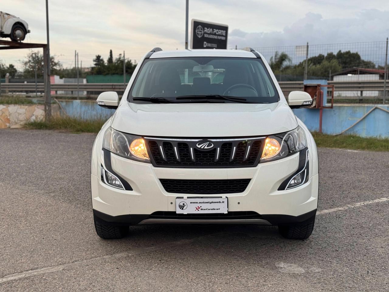 Mahindra XUV500 2.2 16V FWD - 2017