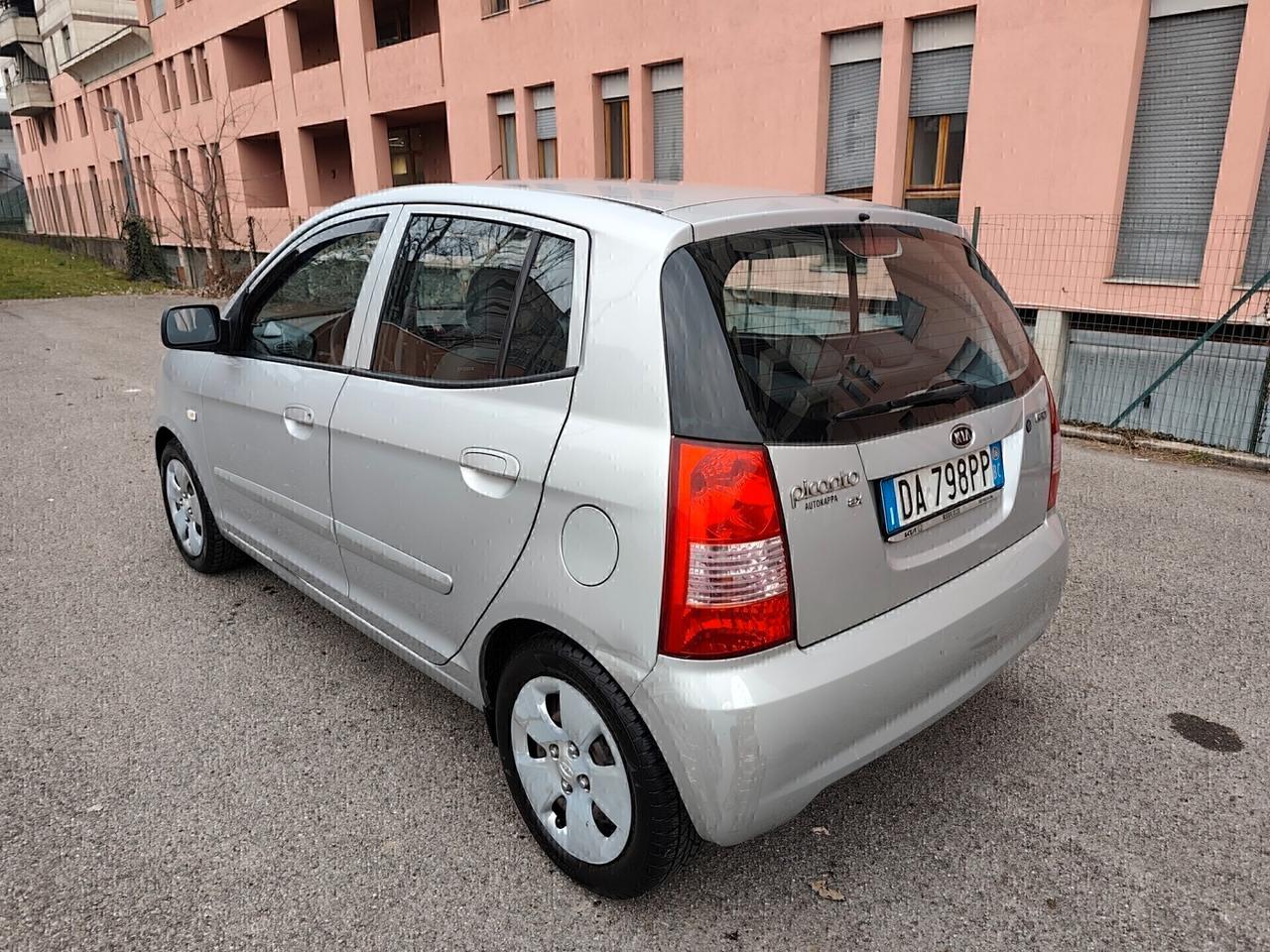 Kia Picanto 1.1 diesel 5 porte neopatentati