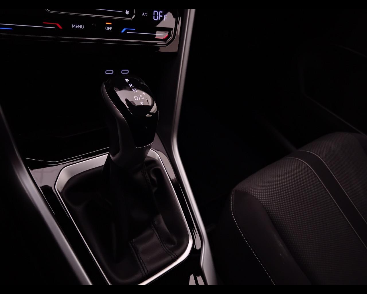 VOLKSWAGEN T-Roc 2022 - T-Roc 1.5 tsi Life dsg