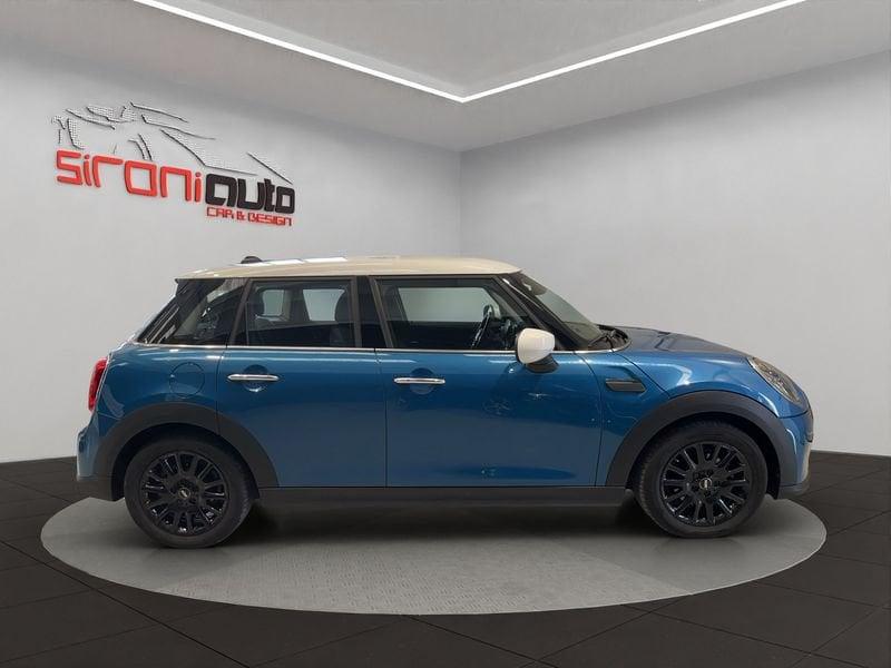 MINI Mini 5 porte 1.5 Cooper Essential auto 5porte