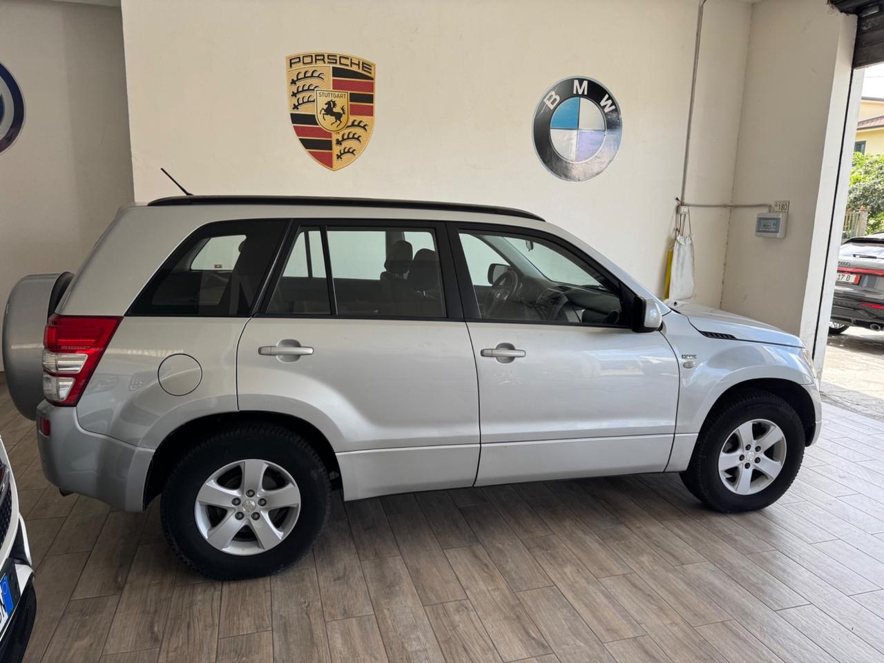 Suzuki Grand Vitara 1.9 DDiS 5 porte Executive