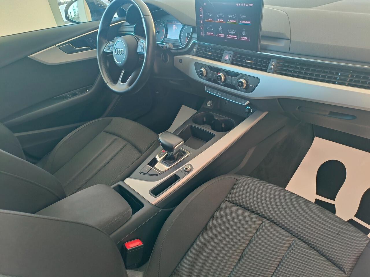 Audi A4 Avant 30 TDI/136 CV S tronic