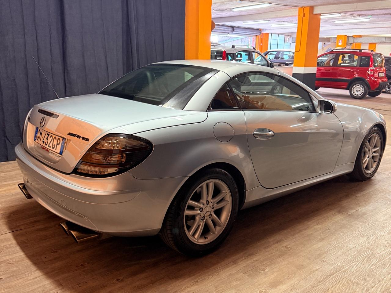 MERCEDES BENZ SLK 200 AMG ISCRITTA ASI IN CONDIZIONI DA VETRINA.