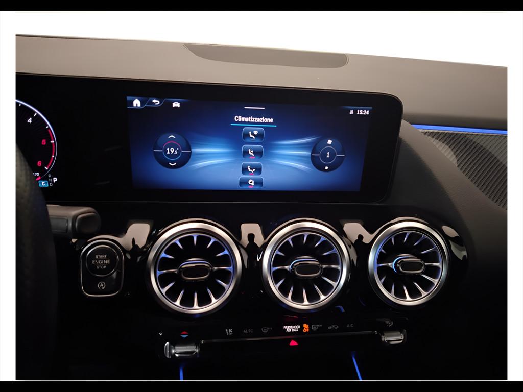 Mercedes-Benz Classe B - W247 2023 - B 180 d AMG Line Advanced Plus auto