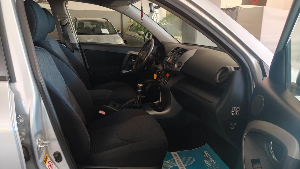 Toyota RAV 4 RAV4 2.2 D-4D 136 CV Luxury