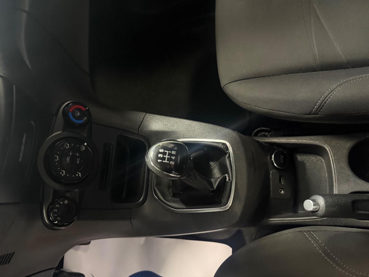 Ford Fiesta 1.5 TDCi 75CV 5P. Titanium Ok Neopatentati