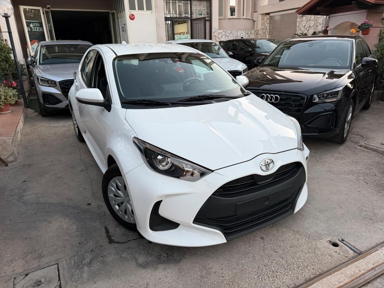 Toyota Yaris 1.0 benzina