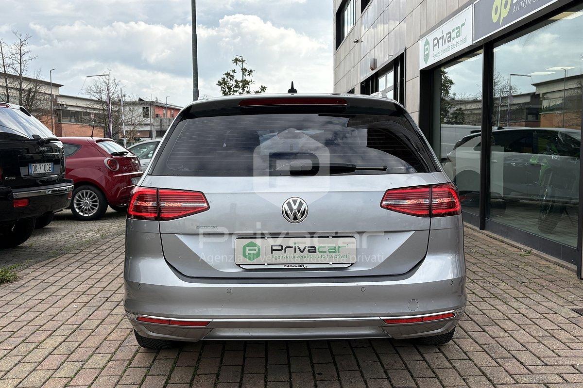 VOLKSWAGEN Passat Variant 2.0 TDI DSG Executive BlueMotion Tech.