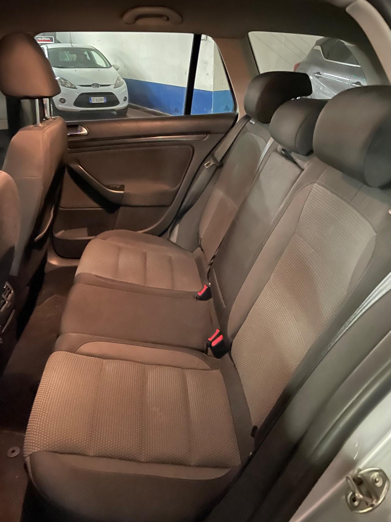 Volkswagen Golf 1.6 TDI Neopatentati Euro 5