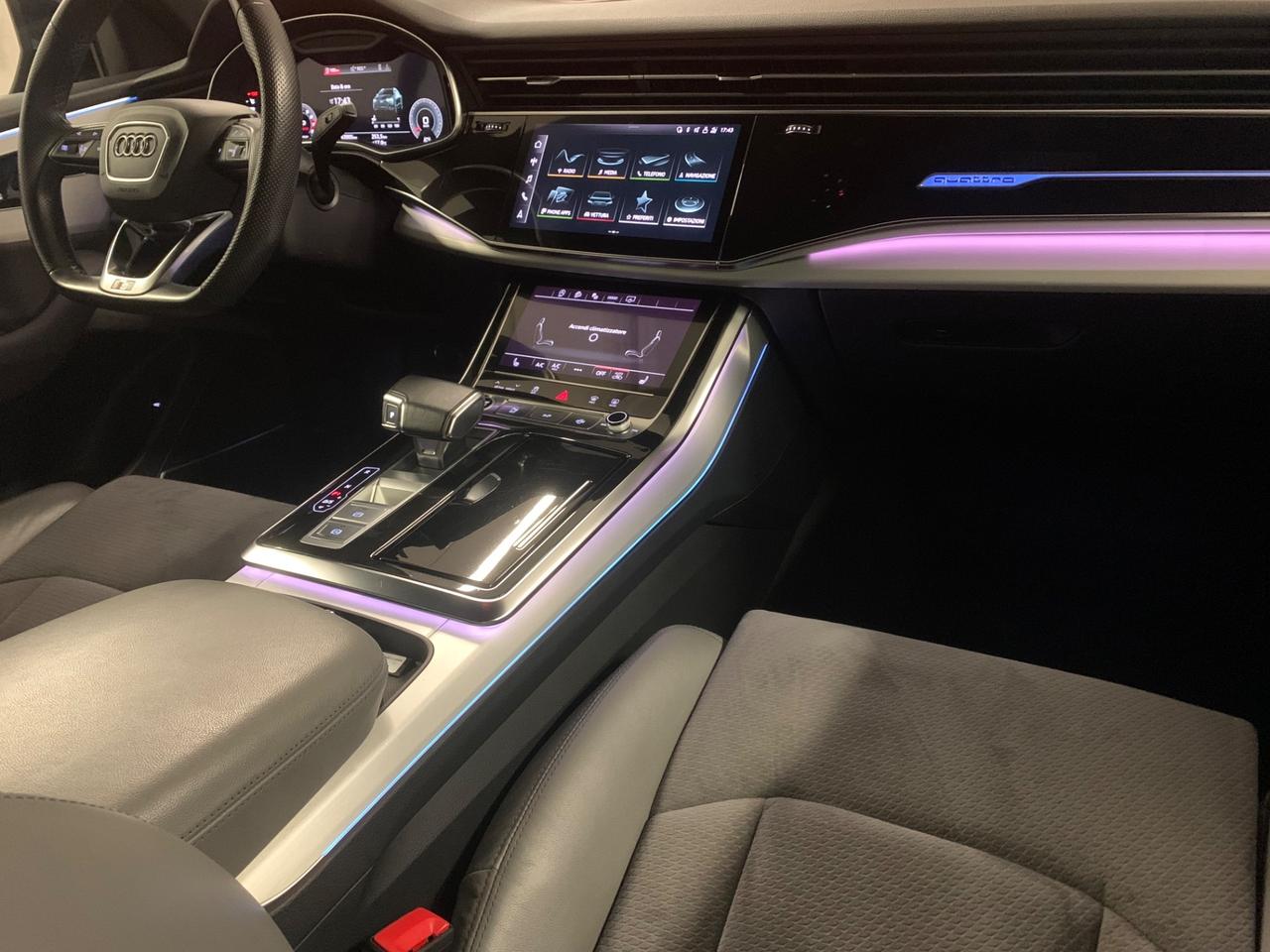 Audi Q8 55 TFSI quattro tiptronic S line