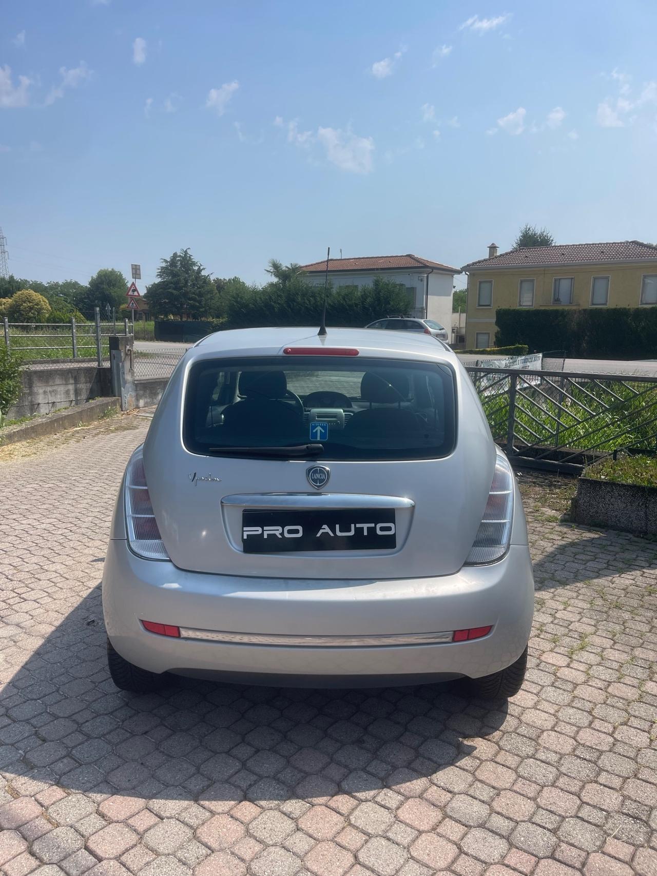 Lancia Ypsilon 1.4 Platino Ecochic GPL