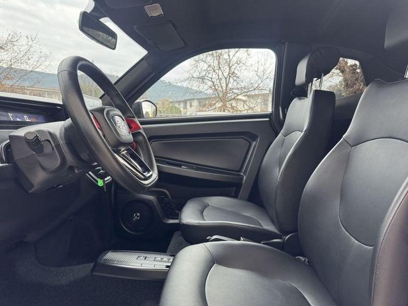 Ligier Myli E.V. L7e 12 kWh E.Pic - Quadriciclo pesante