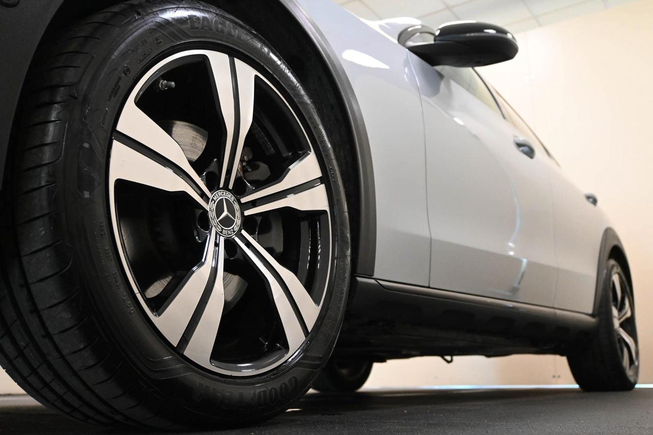 MERCEDES Classe C (W/S206) C 220 d Mild hybri...