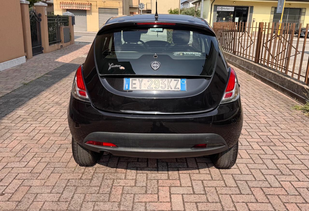 Lancia Ypsilon 0.9 Metano Ok Neopatentati