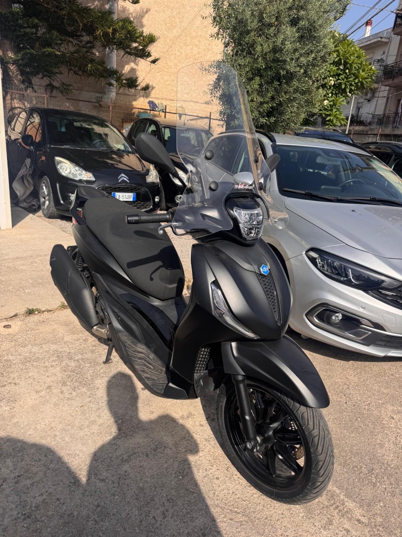 Piaggio Beverly 400