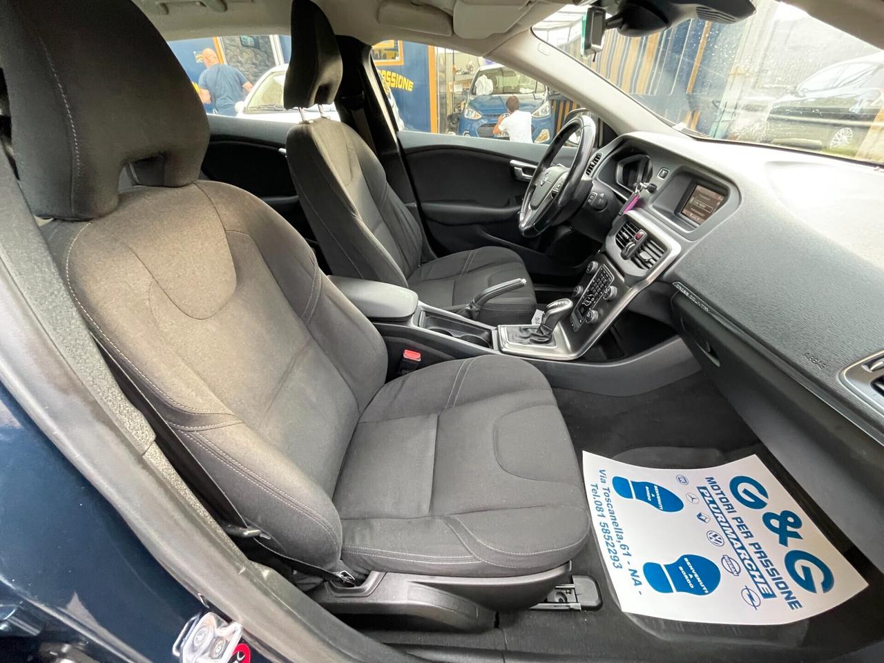 Volvo V40 Cross Country D2 1.6 Momentum