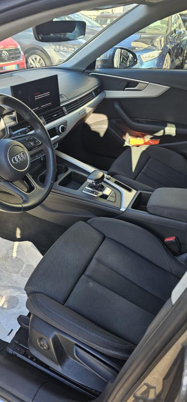 AUDI A4 Avant 40 TDI quattro S tronic Business Advanced