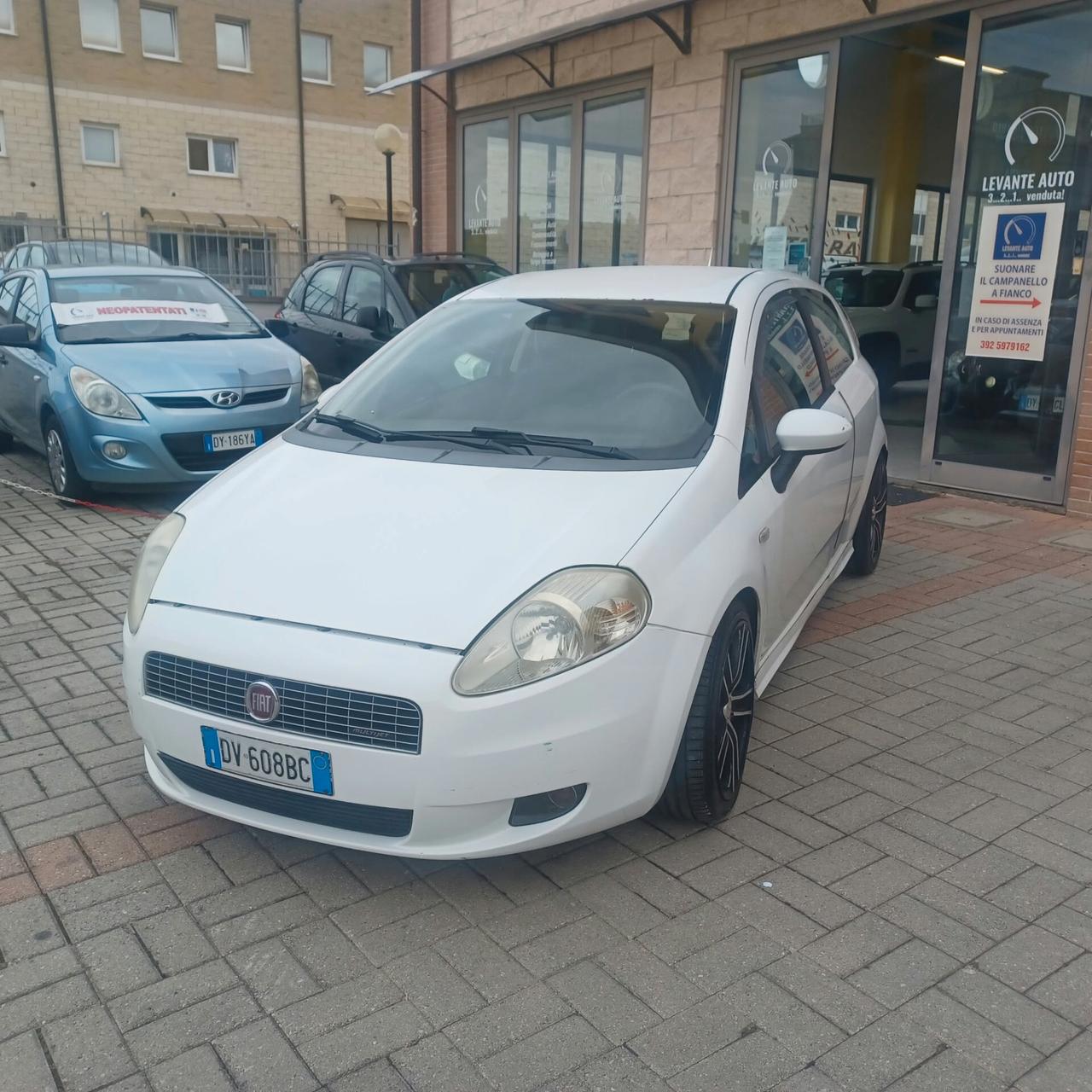 NEOPATENTATI BUONO STATO G. PUNTO 1.3 MJTD