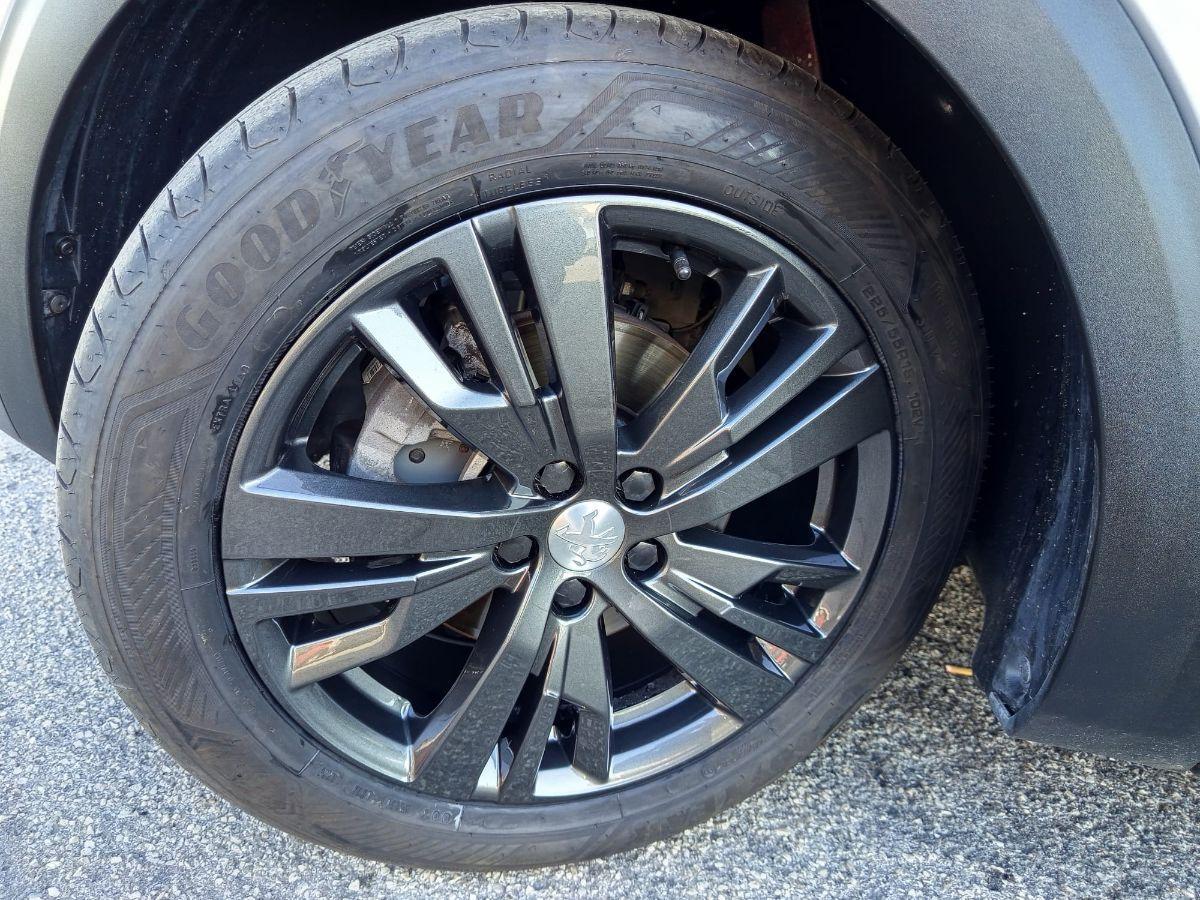 PEUGEOT 5008 BlueHDi 130 EAT8 Allure 7 POSTI