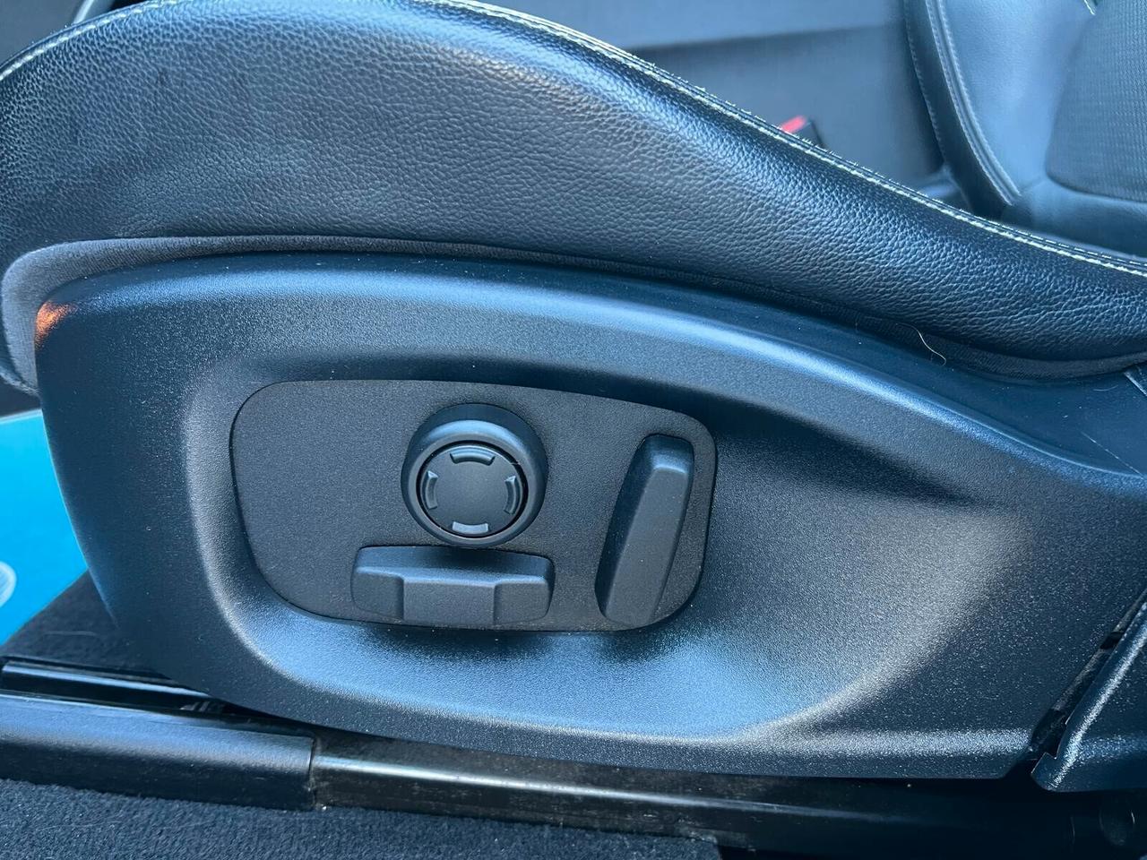 Jaguar F-Pace 2.0 D 180 CV AWD aut. R-Sport