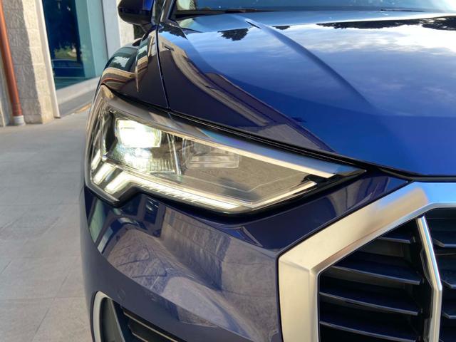 AUDI Q3 35 2.0 TDI S tronic Business Advanced COCKPIT