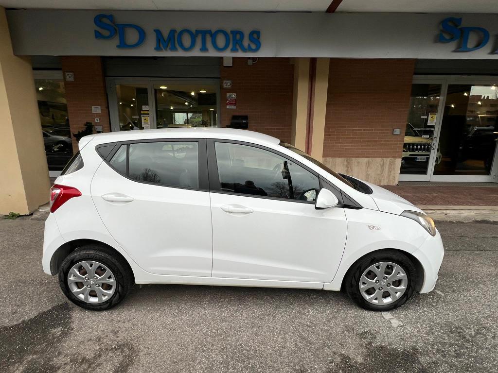 Hyundai i10 1.0 Login E6