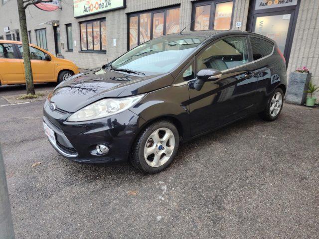 FORD Fiesta 1.4 TDCi 70CV 3 porte Titanium NEOPATENTATI