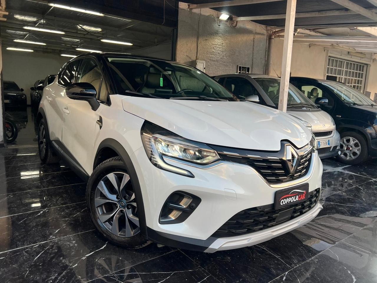 Renault Captur Plug-in Hybrid E-Tech 160 CV Initiale Paris