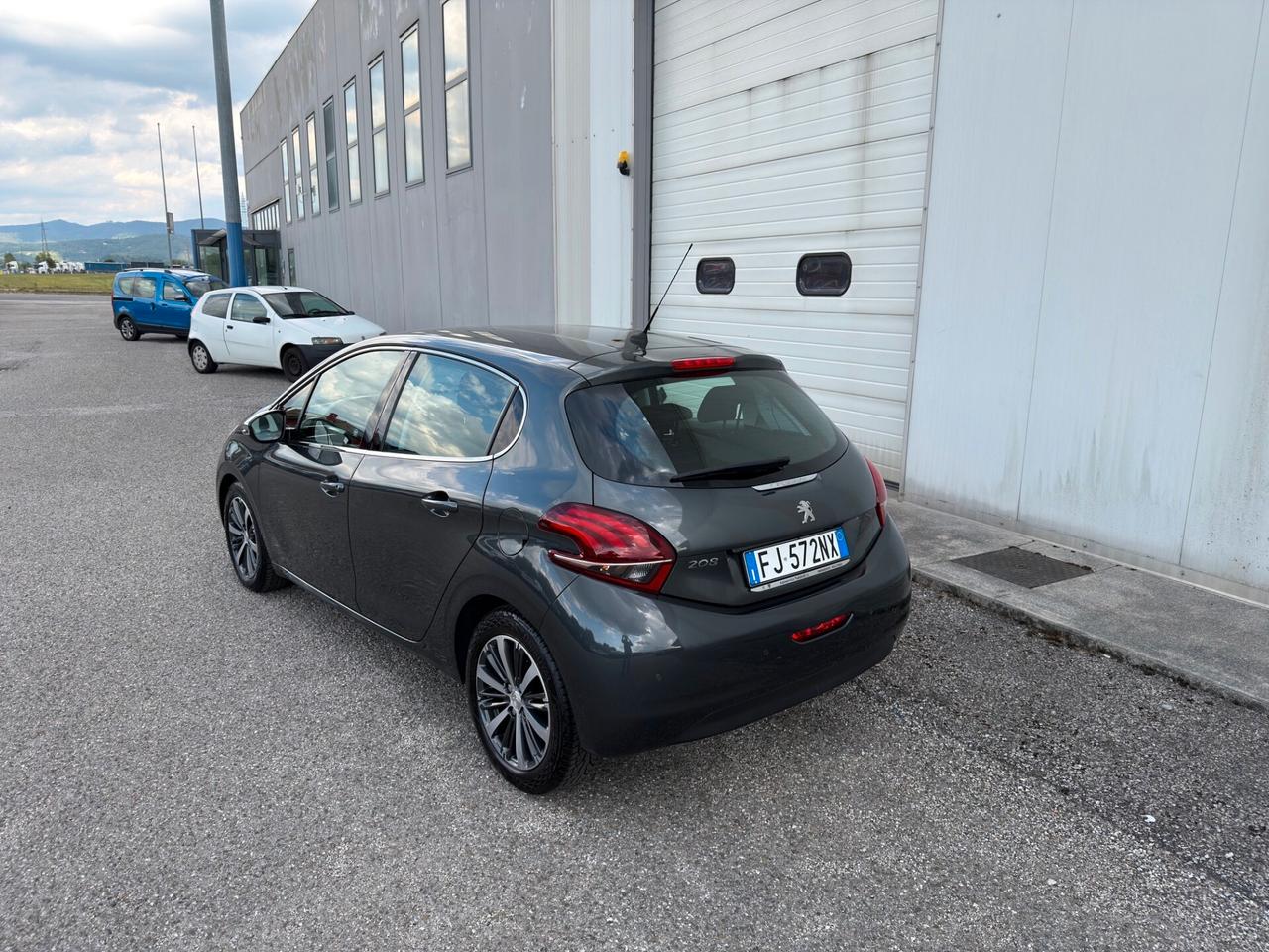 Peugeot 208 BlueHDi 75 5 porte Allure