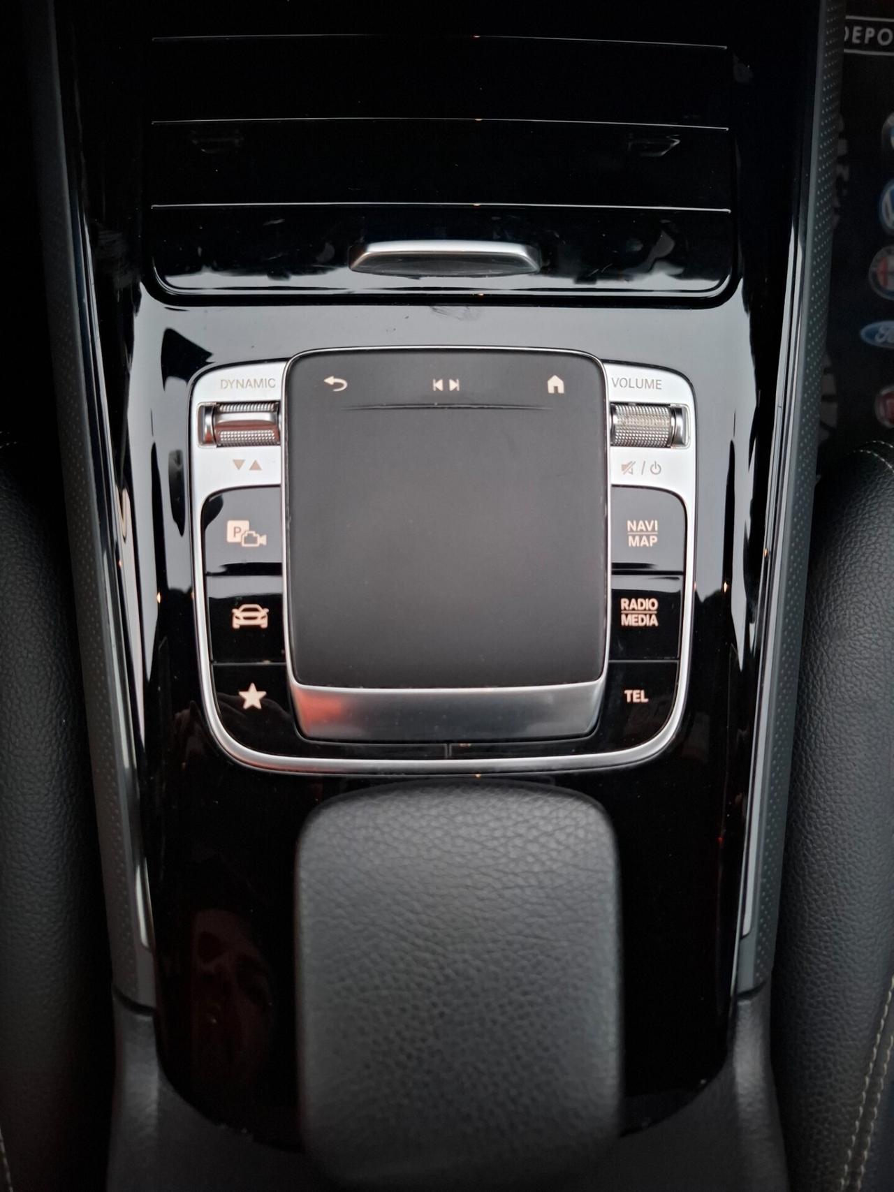Mercedes B 180 d 115cv AUTOM. *NAVY-VIRTUAL- LED*